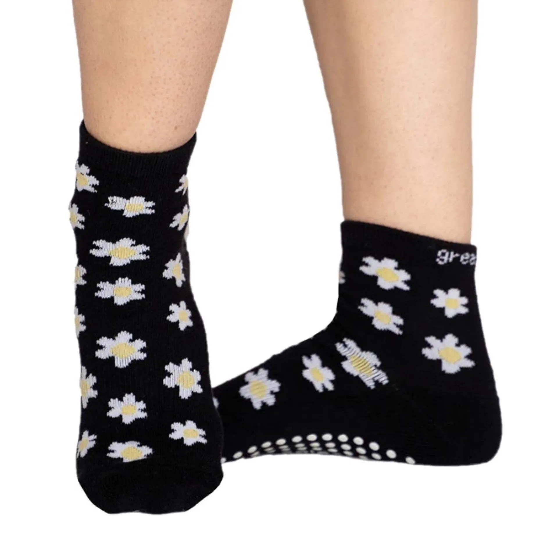 Daisy Short Crew Grip Sock (Pilates & Barre)